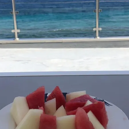 Costa Maretas *